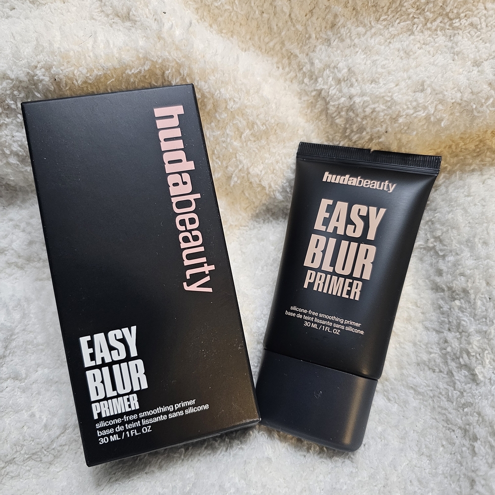 Huda Beauty Easy Blur Silicone-Free Smoothing & Pore-Minimizing Primer